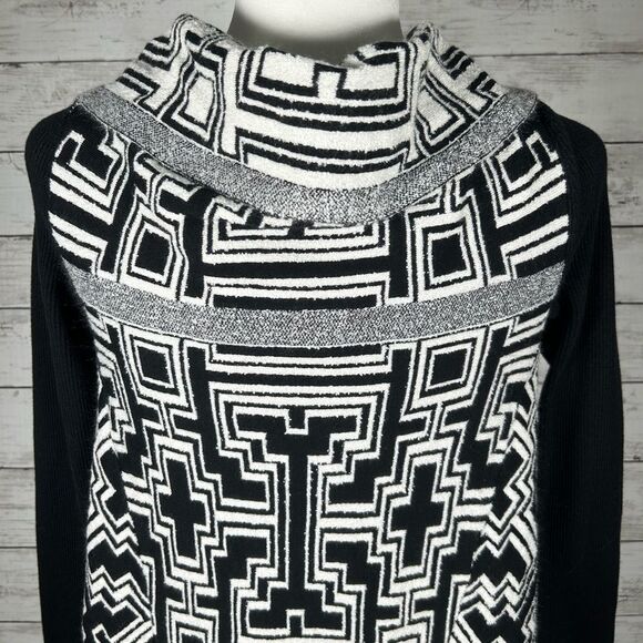 Sharon Young Hi-Low Loose Wrap Geometric Knit Cardigan Sweater M - Picture 7 of 9